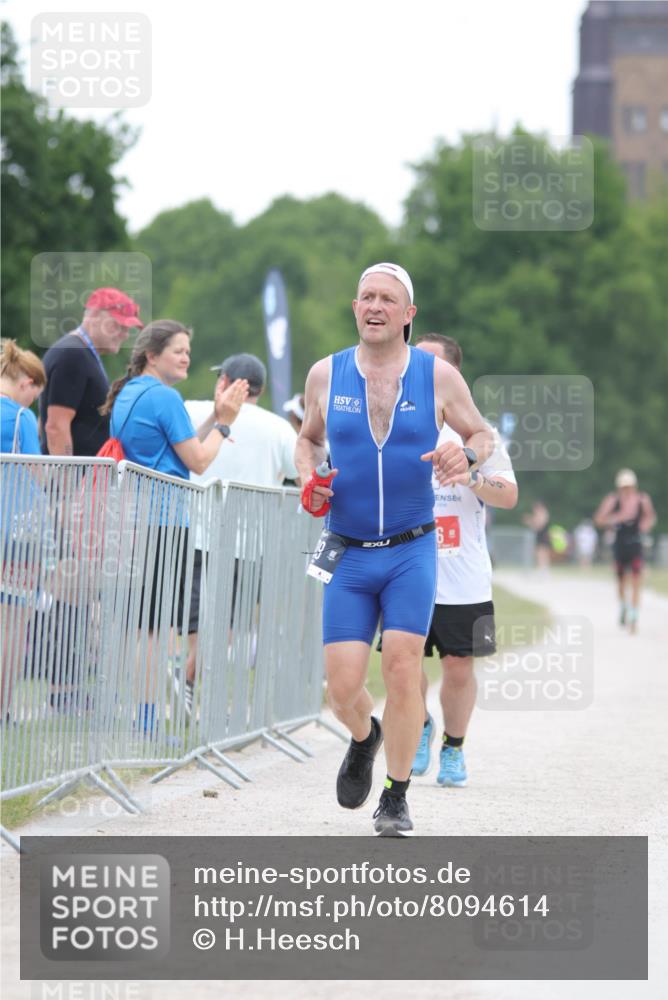 22.06.2025 - Viking Triathlon H.Heesch http://msf.ph/oto/8094614 22.06.2025 16:07:33 Laufen 109, 290, 656 meine-sportfotos.de