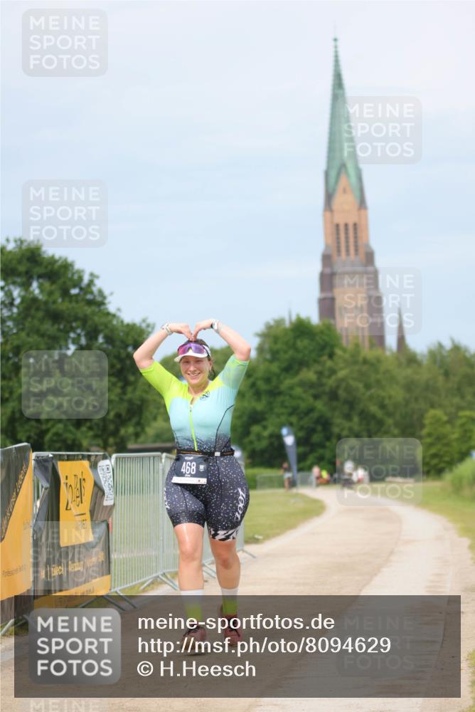 22.06.2025 - Viking Triathlon H.Heesch http://msf.ph/oto/8094629 22.06.2025 17:19:19 Laufen 468 meine-sportfotos.de