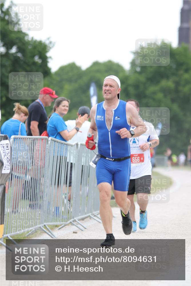 22.06.2025 - Viking Triathlon H.Heesch http://msf.ph/oto/8094631 22.06.2025 16:07:33 Laufen 109, 290, 656 meine-sportfotos.de
