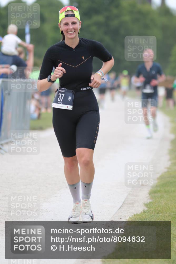22.06.2025 - Viking Triathlon H.Heesch http://msf.ph/oto/8094632 22.06.2025 15:24:04 Laufen 37, 185, 202, 495 meine-sportfotos.de