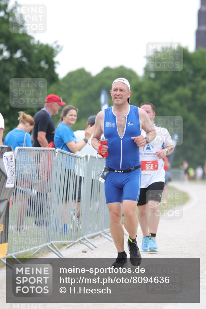 22.06.2025 - Viking Triathlon H.Heesch http://msf.ph/oto/8094636 22.06.2025 16:07:33 Laufen 109, 290, 656 meine-sportfotos.de