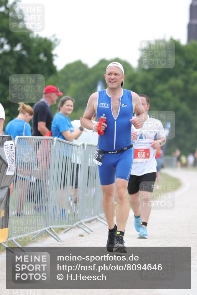 22.06.2025 - Viking Triathlon H.Heesch http://msf.ph/oto/8094646 22.06.2025 16:07:33 Laufen 109, 290, 656 meine-sportfotos.de