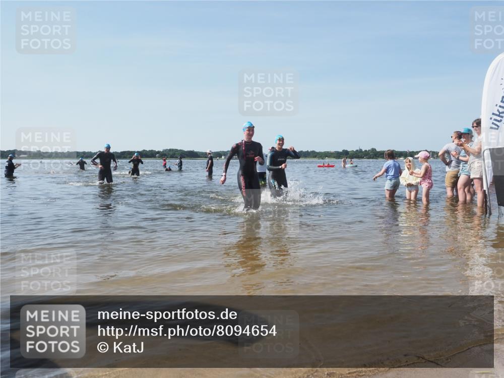 22.06.2025 - Viking Triathlon KatJ http://msf.ph/oto/8094654 22.06.2025 10:30:01 Schwimmen 175, 203, 264, 299, 374, 473 meine-sportfotos.de