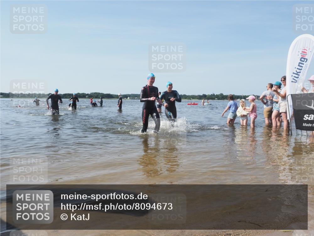 22.06.2025 - Viking Triathlon KatJ http://msf.ph/oto/8094673 22.06.2025 10:30:01 Schwimmen 175, 203, 264, 299, 374, 473 meine-sportfotos.de