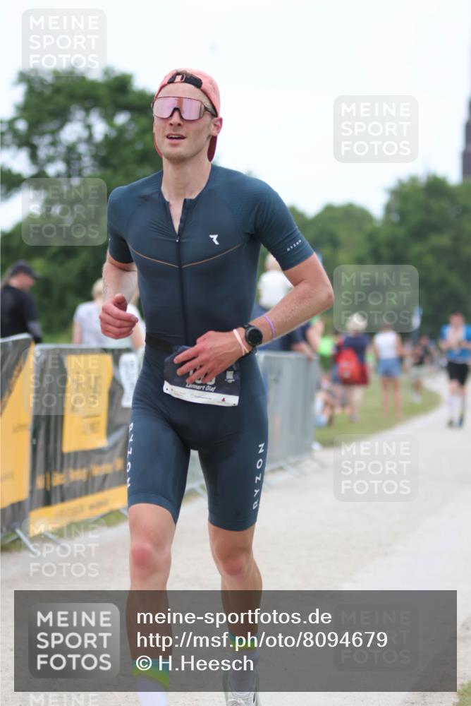 22.06.2025 - Viking Triathlon H.Heesch http://msf.ph/oto/8094679 22.06.2025 15:24:11 Laufen 185 meine-sportfotos.de