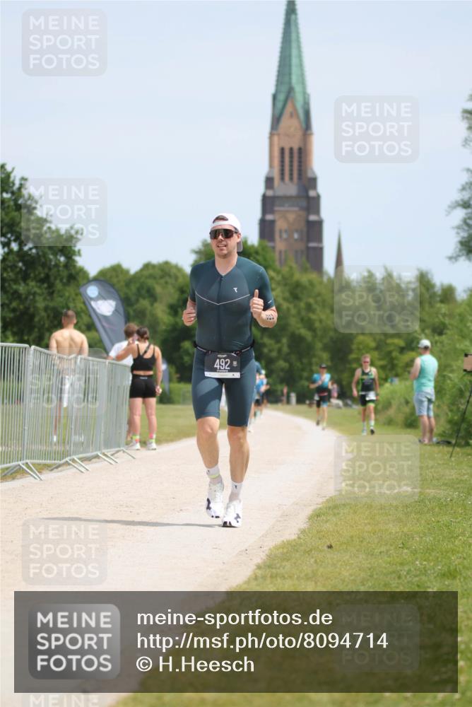 22.06.2025 - Viking Triathlon H.Heesch http://msf.ph/oto/8094714 22.06.2025 13:05:20 Laufen 349, 492 meine-sportfotos.de