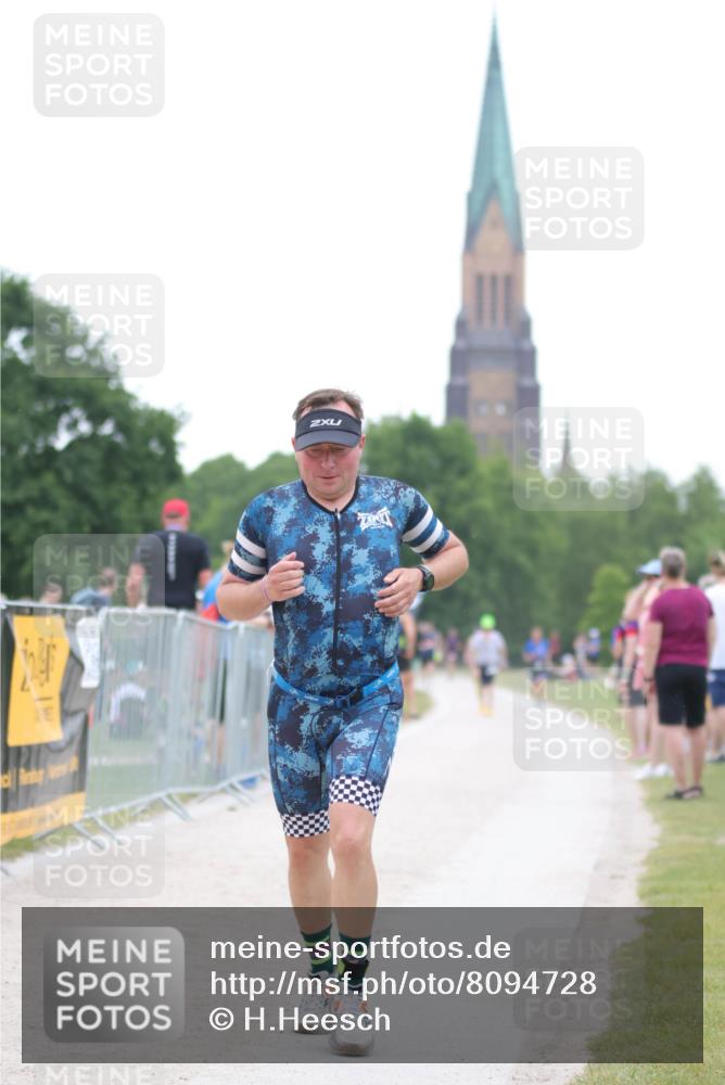 22.06.2025 - Viking Triathlon H.Heesch http://msf.ph/oto/8094728 22.06.2025 16:08:22 Laufen 466 meine-sportfotos.de