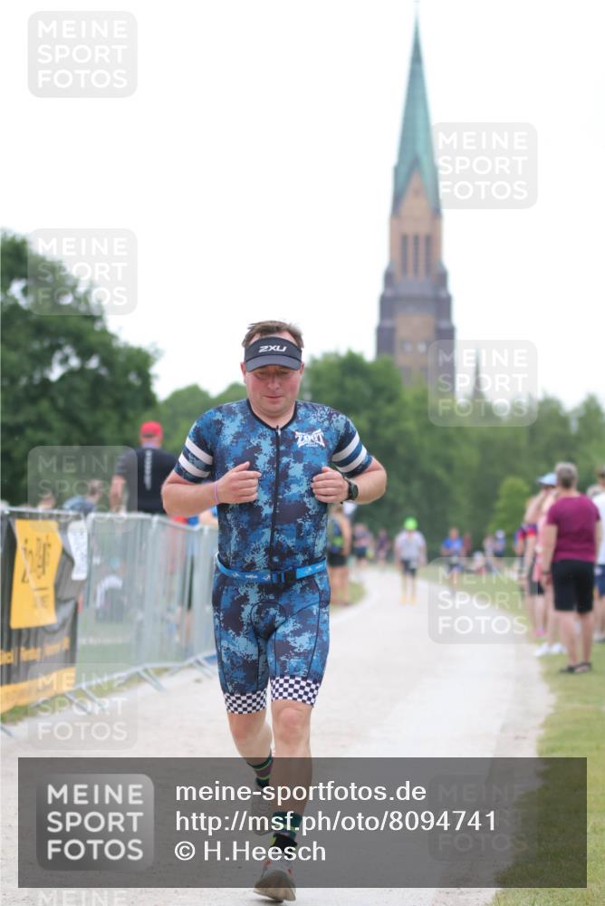 22.06.2025 - Viking Triathlon H.Heesch http://msf.ph/oto/8094741 22.06.2025 16:08:22 Laufen 466 meine-sportfotos.de