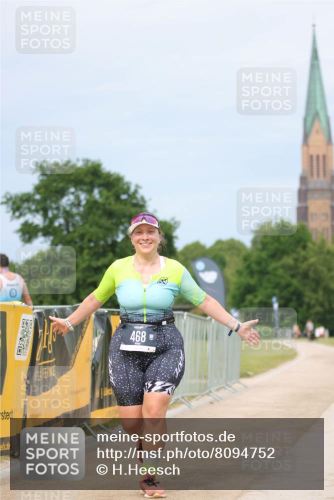 22.06.2025 - Viking Triathlon H.Heesch http://msf.ph/oto/8094752 22.06.2025 17:19:20 Laufen 468 meine-sportfotos.de