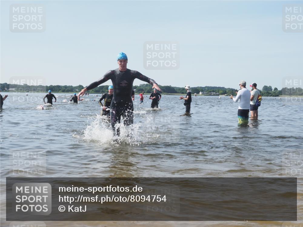 22.06.2025 - Viking Triathlon KatJ http://msf.ph/oto/8094754 22.06.2025 10:30:05 Schwimmen 175, 203, 264, 299, 374, 473, 626 meine-sportfotos.de