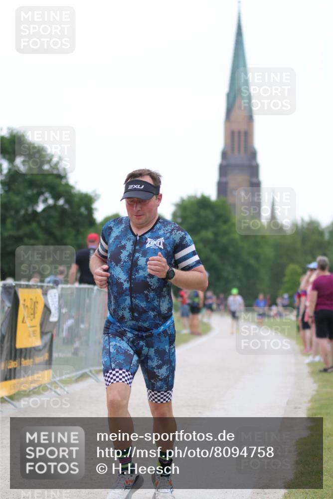 22.06.2025 - Viking Triathlon H.Heesch http://msf.ph/oto/8094758 22.06.2025 16:08:22 Laufen 466 meine-sportfotos.de