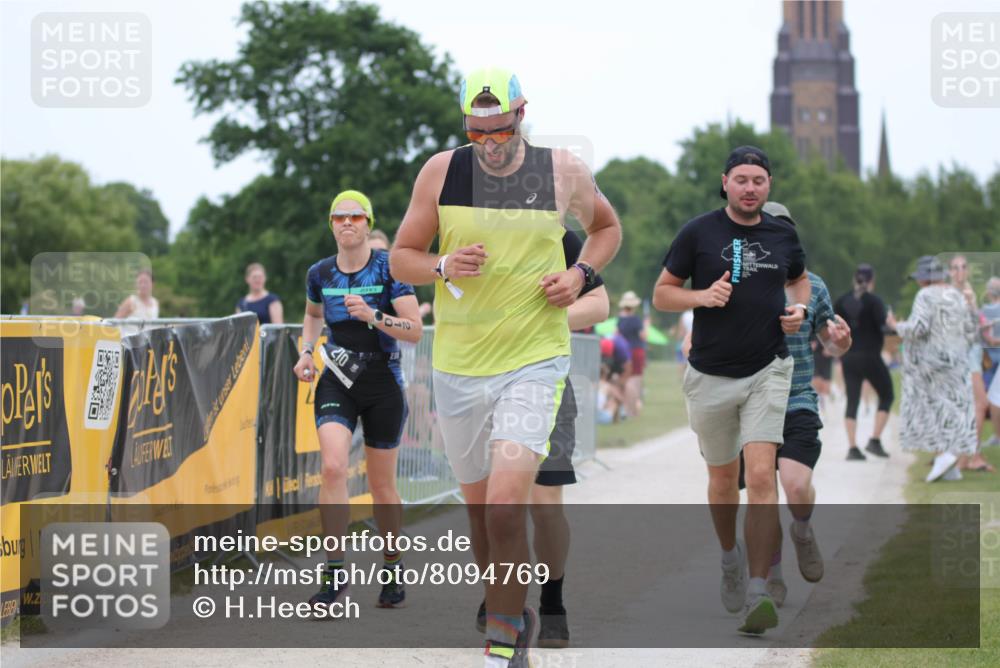 22.06.2025 - Viking Triathlon H.Heesch http://msf.ph/oto/8094769 22.06.2025 15:24:29 Laufen 210, 607 meine-sportfotos.de