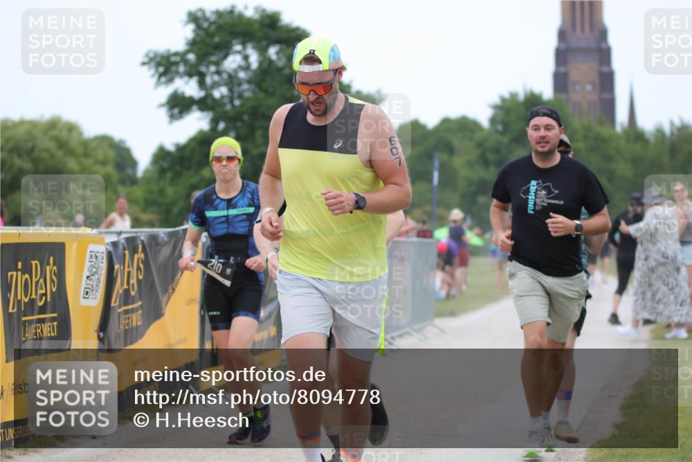 22.06.2025 - Viking Triathlon H.Heesch http://msf.ph/oto/8094778 22.06.2025 15:24:29 Laufen 210, 607 meine-sportfotos.de