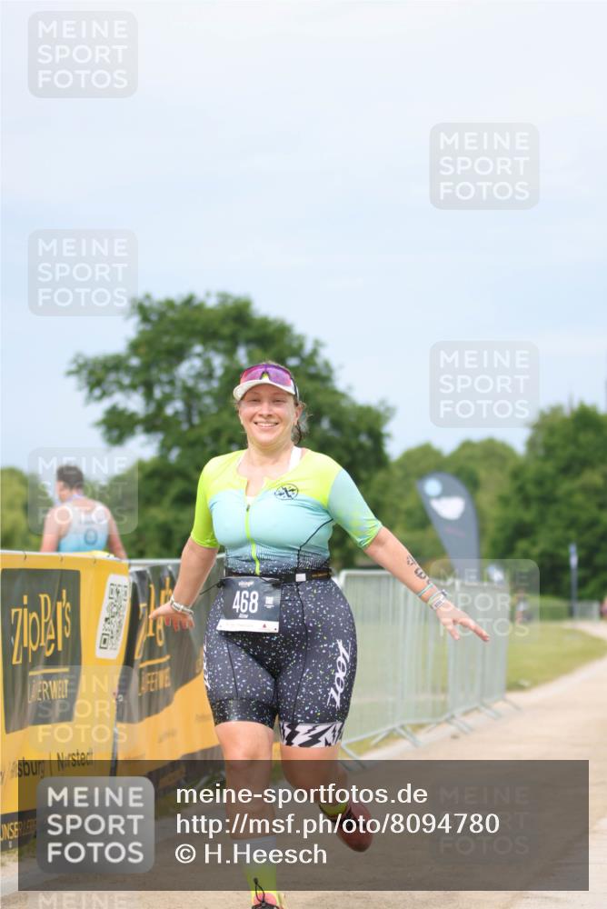 22.06.2025 - Viking Triathlon H.Heesch http://msf.ph/oto/8094780 22.06.2025 17:19:21 Laufen 468 meine-sportfotos.de