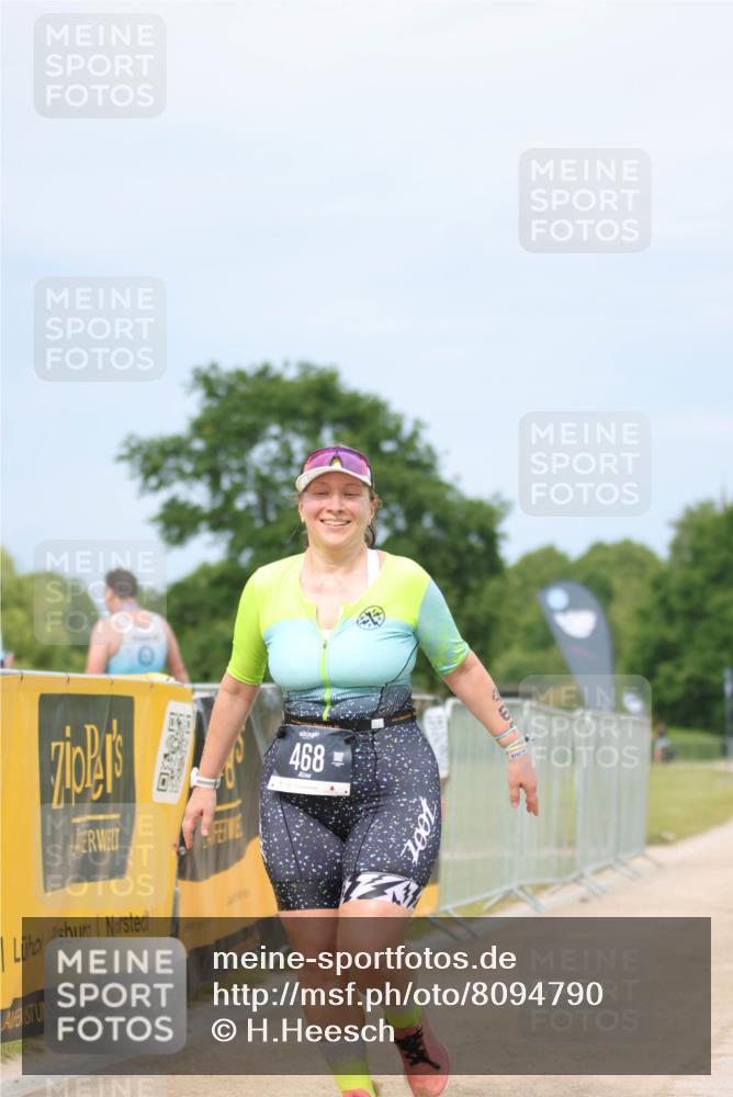 22.06.2025 - Viking Triathlon H.Heesch http://msf.ph/oto/8094790 22.06.2025 17:19:21 Laufen 468 meine-sportfotos.de