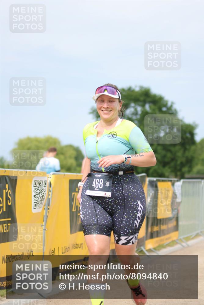 22.06.2025 - Viking Triathlon H.Heesch http://msf.ph/oto/8094840 22.06.2025 17:19:21 Laufen 468 meine-sportfotos.de