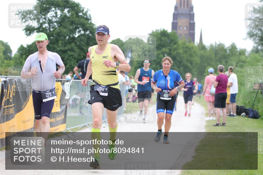 22.06.2025 - Viking Triathlon H.Heesch http://msf.ph/oto/8094841 22.06.2025 16:08:43 Laufen 234, 270, 488, 621 meine-sportfotos.de