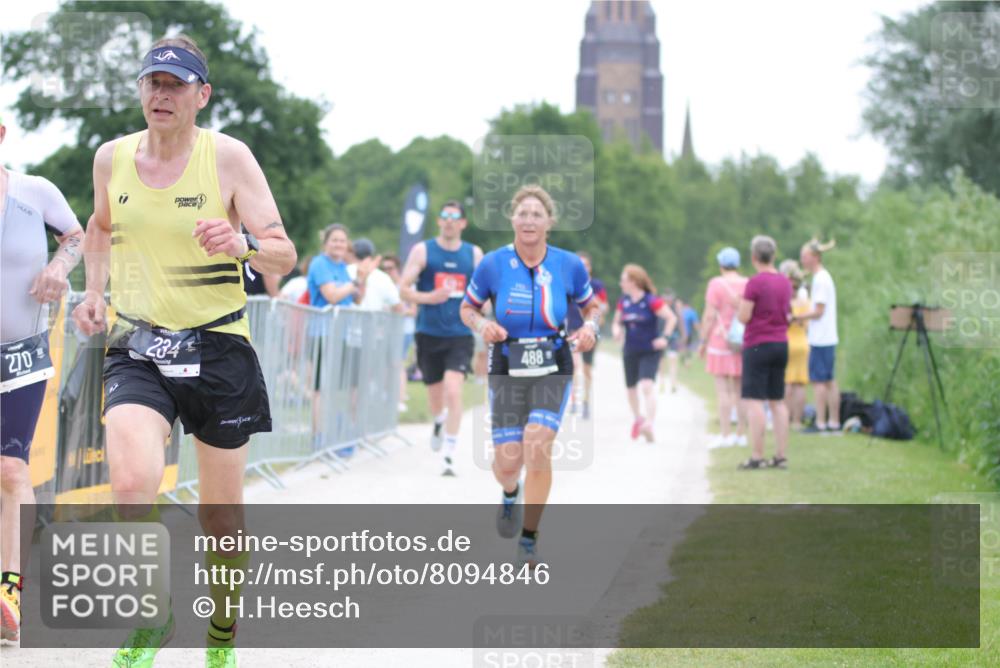 22.06.2025 - Viking Triathlon H.Heesch http://msf.ph/oto/8094846 22.06.2025 16:08:44 Laufen 234, 270, 488, 621 meine-sportfotos.de