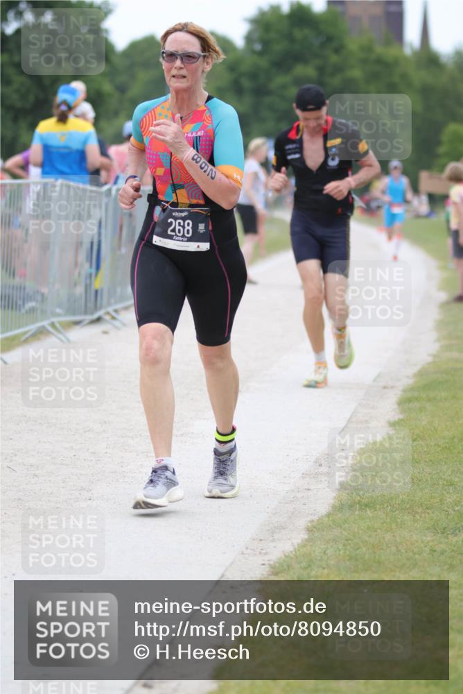 22.06.2025 - Viking Triathlon H.Heesch http://msf.ph/oto/8094850 22.06.2025 15:24:46 Laufen 60, 102, 200, 268 meine-sportfotos.de