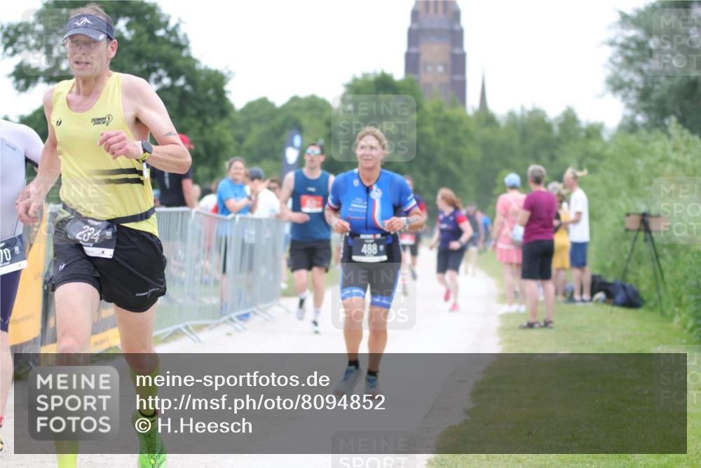 22.06.2025 - Viking Triathlon H.Heesch http://msf.ph/oto/8094852 22.06.2025 16:08:44 Laufen 234, 270, 488, 621 meine-sportfotos.de