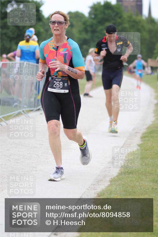 22.06.2025 - Viking Triathlon H.Heesch http://msf.ph/oto/8094858 22.06.2025 15:24:46 Laufen 60, 102, 200, 268 meine-sportfotos.de