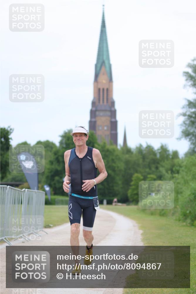 22.06.2025 - Viking Triathlon H.Heesch http://msf.ph/oto/8094867 22.06.2025 17:23:26 Laufen 346 meine-sportfotos.de