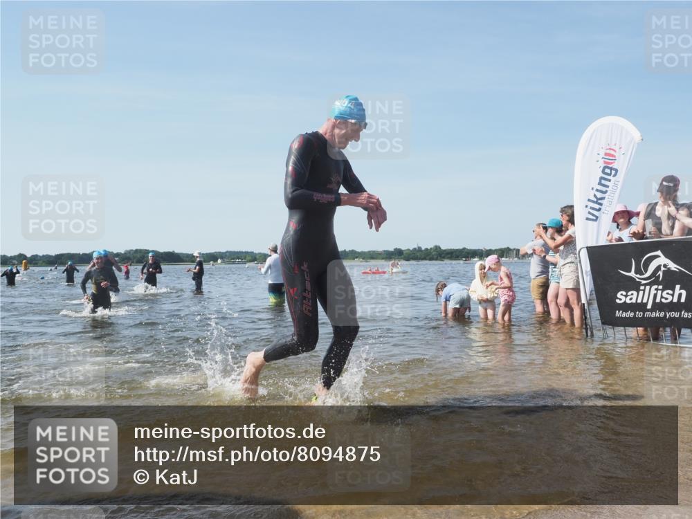 22.06.2025 - Viking Triathlon KatJ http://msf.ph/oto/8094875 22.06.2025 10:30:07 Schwimmen 132, 175, 203, 264, 374, 491, 626 meine-sportfotos.de