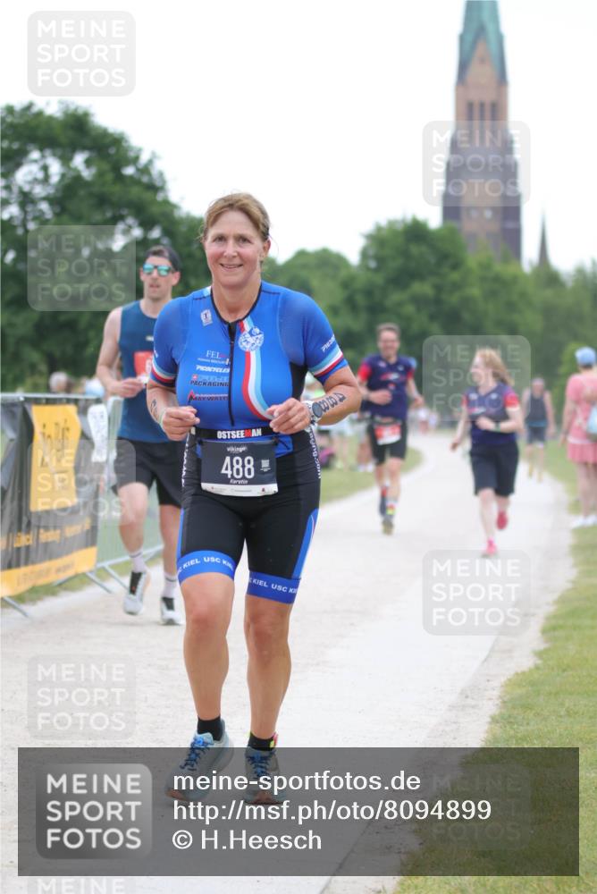 22.06.2025 - Viking Triathlon H.Heesch http://msf.ph/oto/8094899 22.06.2025 16:08:46 Laufen 234, 270, 488, 621 meine-sportfotos.de