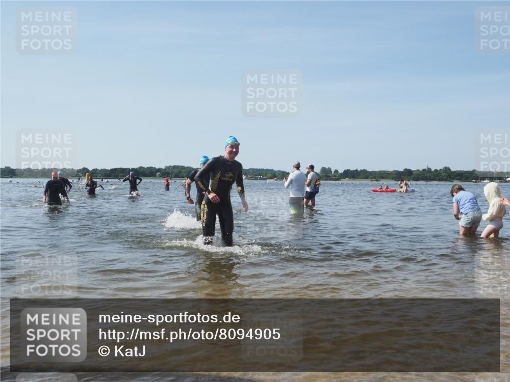 22.06.2025 - Viking Triathlon KatJ http://msf.ph/oto/8094905 22.06.2025 10:30:11 Schwimmen 132, 175, 203, 374, 381, 491, 626, 643 meine-sportfotos.de