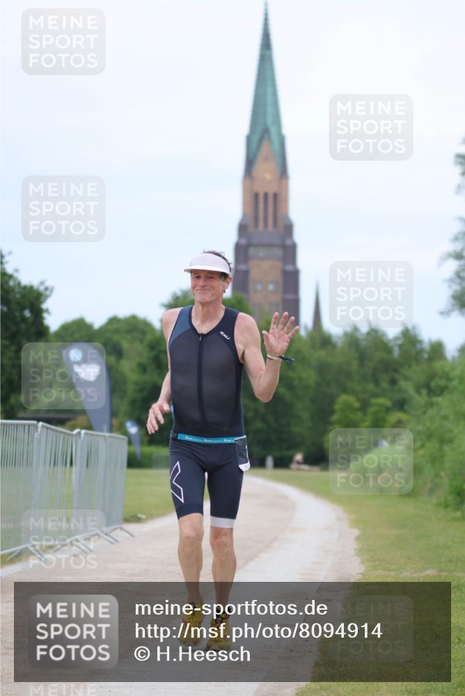 22.06.2025 - Viking Triathlon H.Heesch http://msf.ph/oto/8094914 22.06.2025 17:23:26 Laufen 346 meine-sportfotos.de