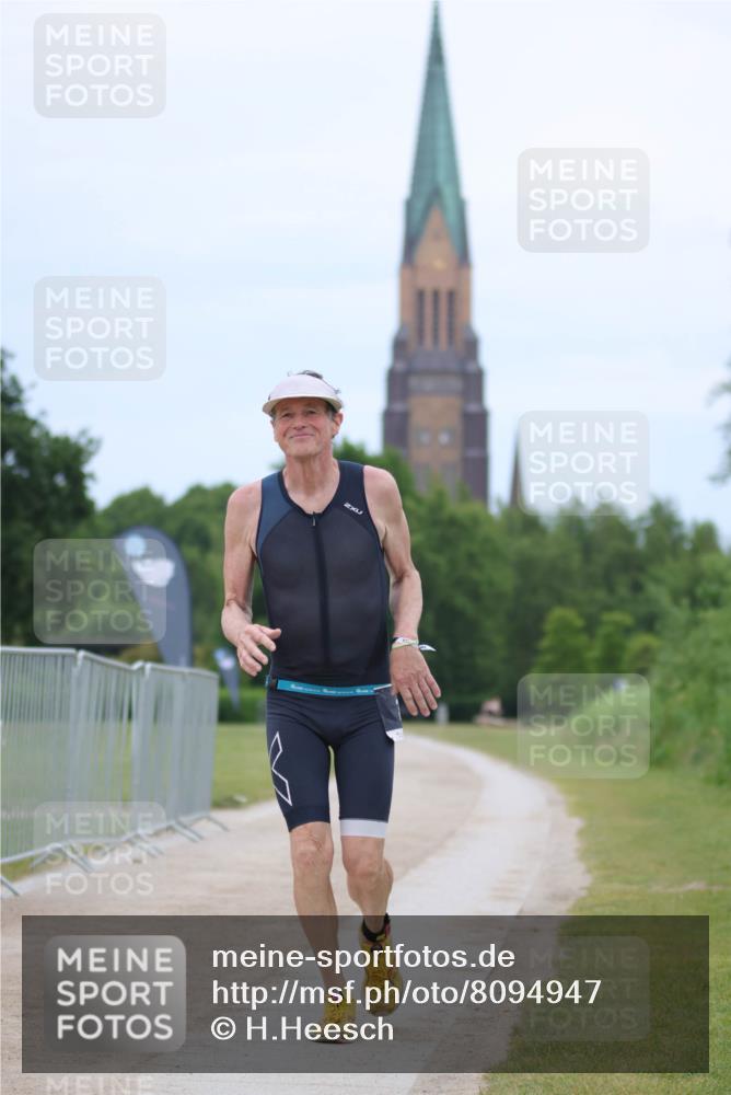 22.06.2025 - Viking Triathlon H.Heesch http://msf.ph/oto/8094947 22.06.2025 17:23:27 Laufen 346 meine-sportfotos.de