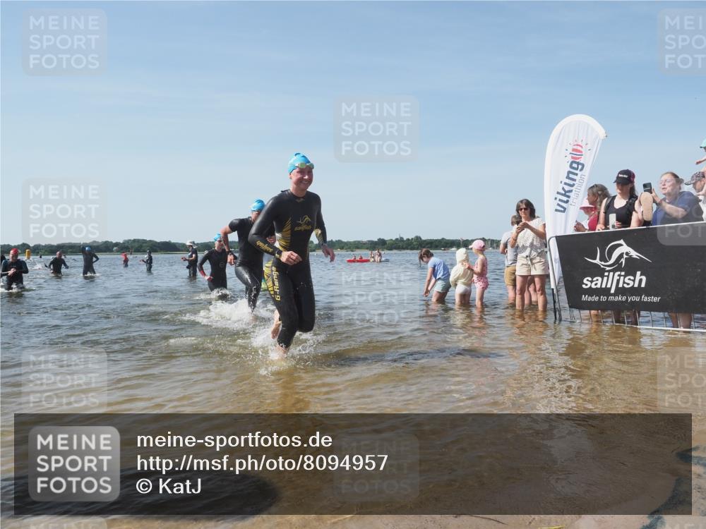 22.06.2025 - Viking Triathlon KatJ http://msf.ph/oto/8094957 22.06.2025 10:30:13 Schwimmen 132, 175, 203, 374, 381, 491, 626, 643 meine-sportfotos.de