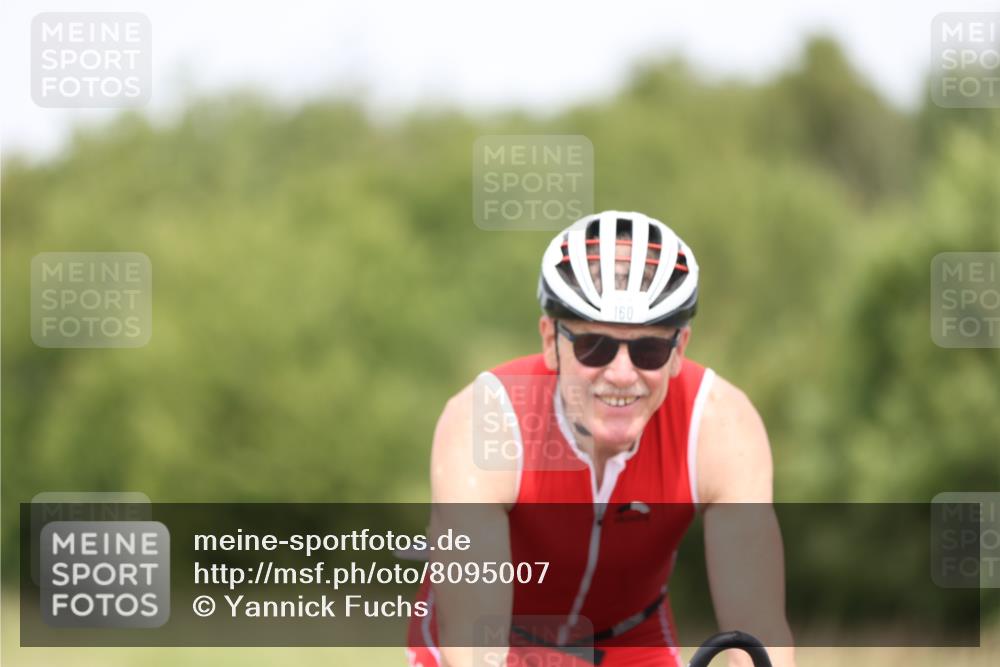 22.06.2025 - Viking Triathlon Yannick Fuchs http://msf.ph/oto/8095007 22.06.2025 13:52:57 Radfahren 160 meine-sportfotos.de