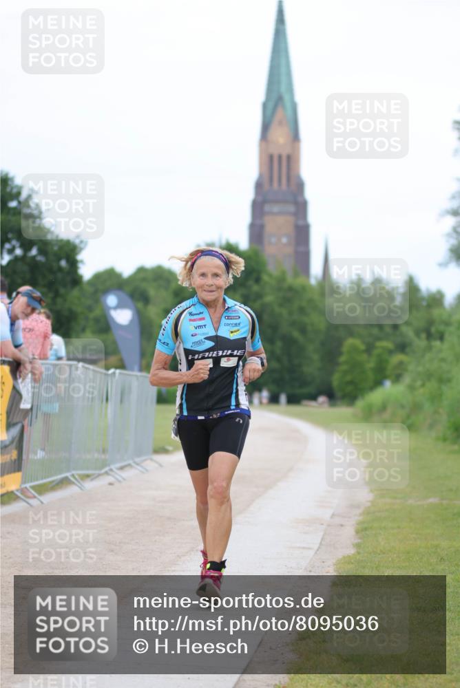 22.06.2025 - Viking Triathlon H.Heesch http://msf.ph/oto/8095036 22.06.2025 17:26:28 Laufen 190 meine-sportfotos.de