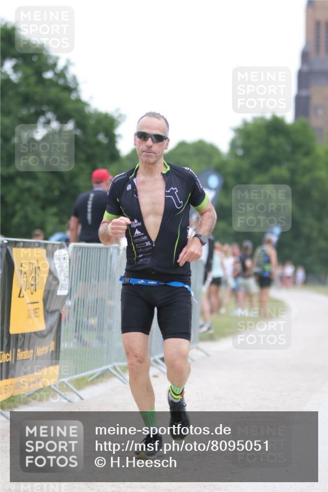 22.06.2025 - Viking Triathlon H.Heesch http://msf.ph/oto/8095051 22.06.2025 16:09:04 Laufen 523 meine-sportfotos.de