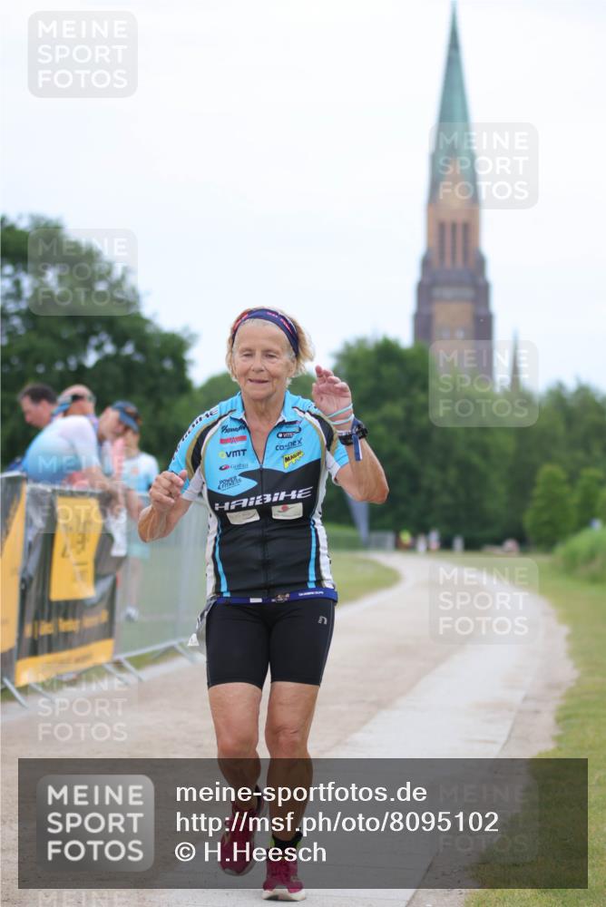 22.06.2025 - Viking Triathlon H.Heesch http://msf.ph/oto/8095102 22.06.2025 17:26:28 Laufen 190 meine-sportfotos.de
