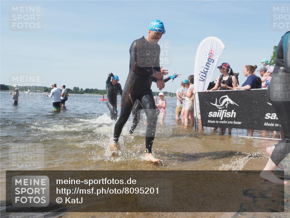 22.06.2025 - Viking Triathlon KatJ http://msf.ph/oto/8095201 22.06.2025 10:30:24 Schwimmen 132, 381, 393, 491, 551, 626, 643 meine-sportfotos.de