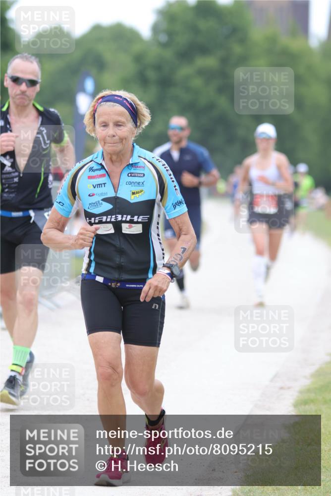 22.06.2025 - Viking Triathlon H.Heesch http://msf.ph/oto/8095215 22.06.2025 15:26:38 Laufen 190, 523, 603 meine-sportfotos.de