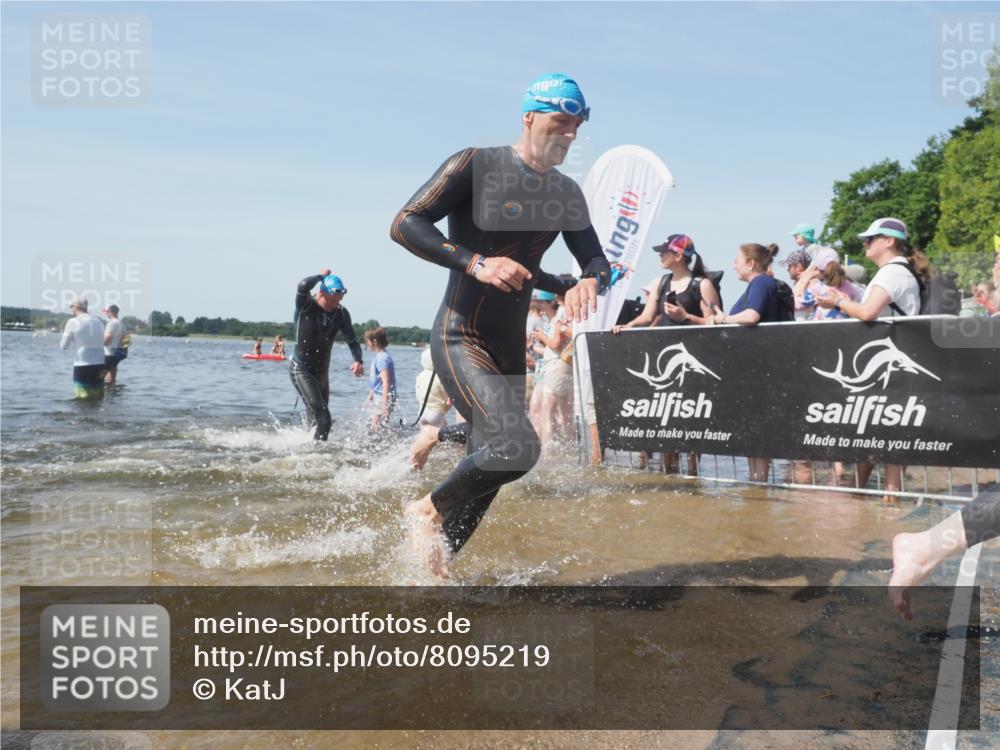 22.06.2025 - Viking Triathlon KatJ http://msf.ph/oto/8095219 22.06.2025 10:30:25 Schwimmen 132, 381, 393, 491, 551, 626, 643 meine-sportfotos.de