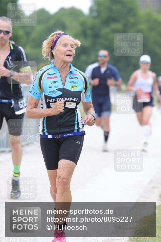 22.06.2025 - Viking Triathlon H.Heesch http://msf.ph/oto/8095227 22.06.2025 15:26:38 Laufen 190, 523, 603 meine-sportfotos.de