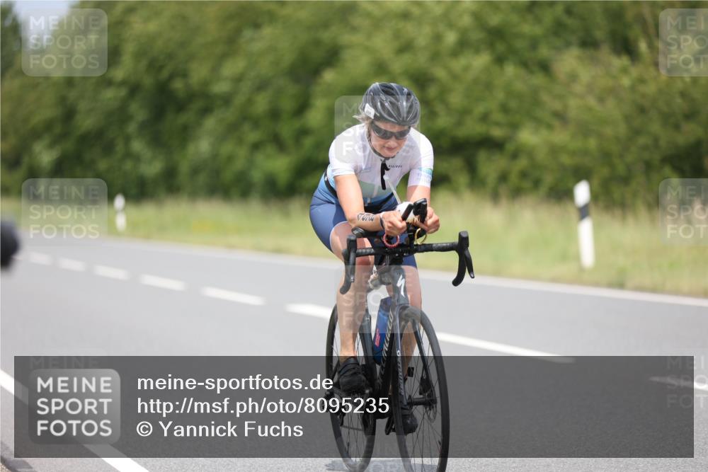22.06.2025 - Viking Triathlon Yannick Fuchs http://msf.ph/oto/8095235 22.06.2025 14:03:53 Radfahren 498 meine-sportfotos.de
