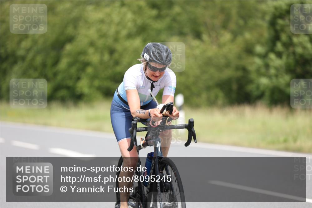 22.06.2025 - Viking Triathlon Yannick Fuchs http://msf.ph/oto/8095245 22.06.2025 14:03:53 Radfahren 498 meine-sportfotos.de
