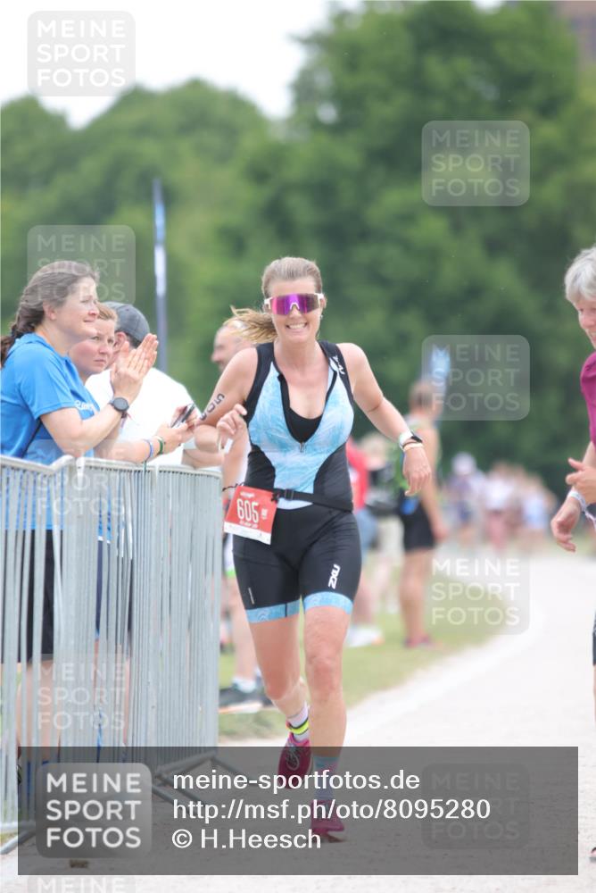 22.06.2025 - Viking Triathlon H.Heesch http://msf.ph/oto/8095280 22.06.2025 16:10:09 Laufen 396, 605 meine-sportfotos.de