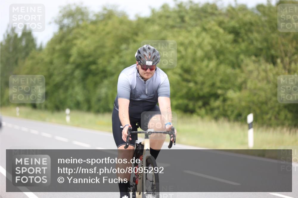 22.06.2025 - Viking Triathlon Yannick Fuchs http://msf.ph/oto/8095292 22.06.2025 14:14:01 Radfahren 303 meine-sportfotos.de