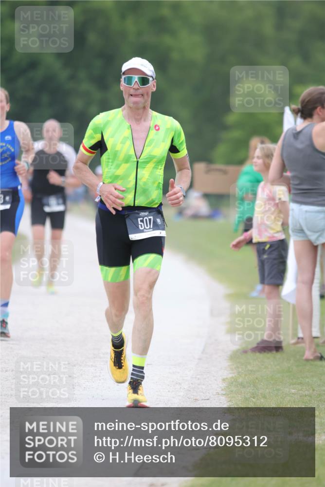 22.06.2025 - Viking Triathlon H.Heesch http://msf.ph/oto/8095312 22.06.2025 15:26:55 Laufen 370, 375, 383, 507 meine-sportfotos.de