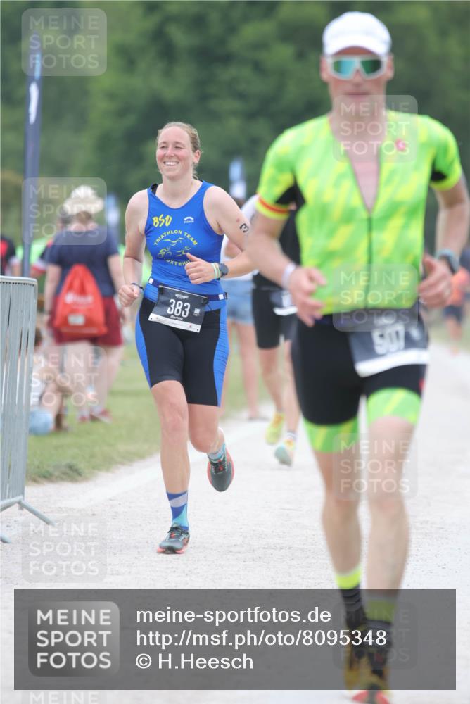 22.06.2025 - Viking Triathlon H.Heesch http://msf.ph/oto/8095348 22.06.2025 15:26:57 Laufen 110, 370, 375, 383, 507 meine-sportfotos.de