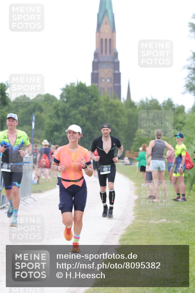 22.06.2025 - Viking Triathlon H.Heesch http://msf.ph/oto/8095382 22.06.2025 15:27:23 Laufen 130, 418, 419 meine-sportfotos.de