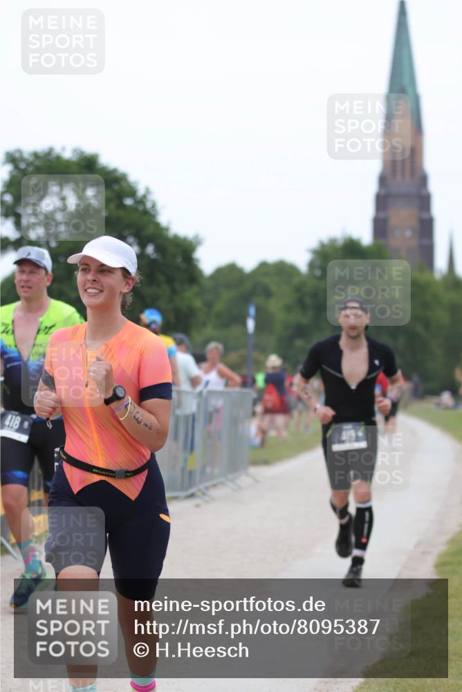 22.06.2025 - Viking Triathlon H.Heesch http://msf.ph/oto/8095387 22.06.2025 15:27:26 Laufen 130, 418, 419 meine-sportfotos.de