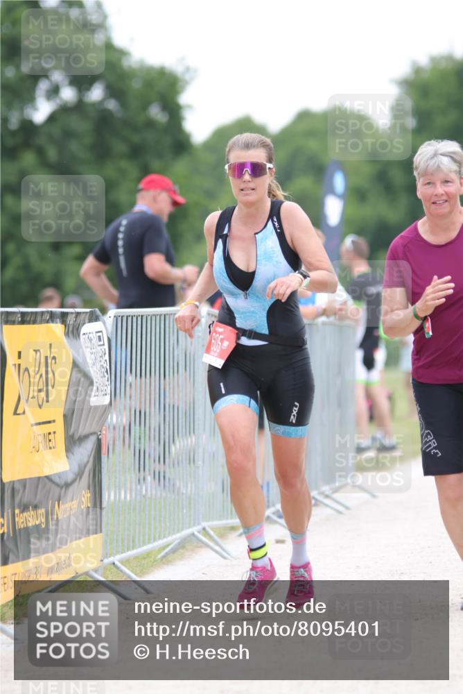 22.06.2025 - Viking Triathlon H.Heesch http://msf.ph/oto/8095401 22.06.2025 16:10:11 Laufen 605 meine-sportfotos.de