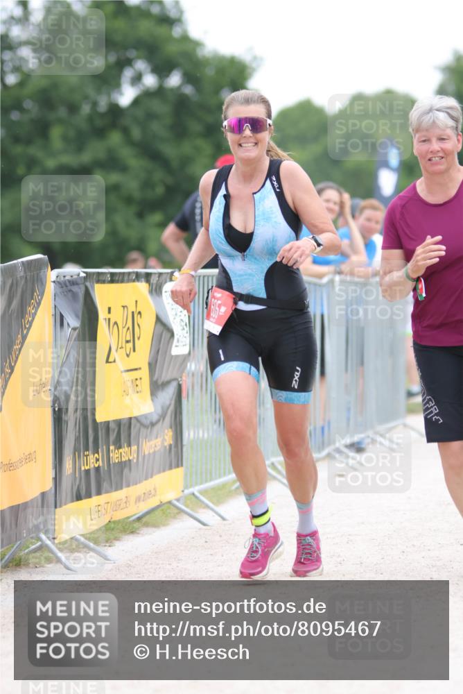 22.06.2025 - Viking Triathlon H.Heesch http://msf.ph/oto/8095467 22.06.2025 16:10:12 Laufen 605 meine-sportfotos.de
